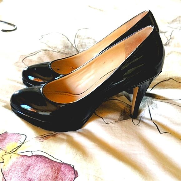 Enzo Angiolini Size 7 Black Patent Leather Heels - Picture 4 of 8
